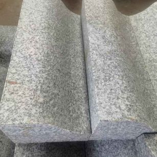 儋州芙蓉白S型拉丝面路沿石