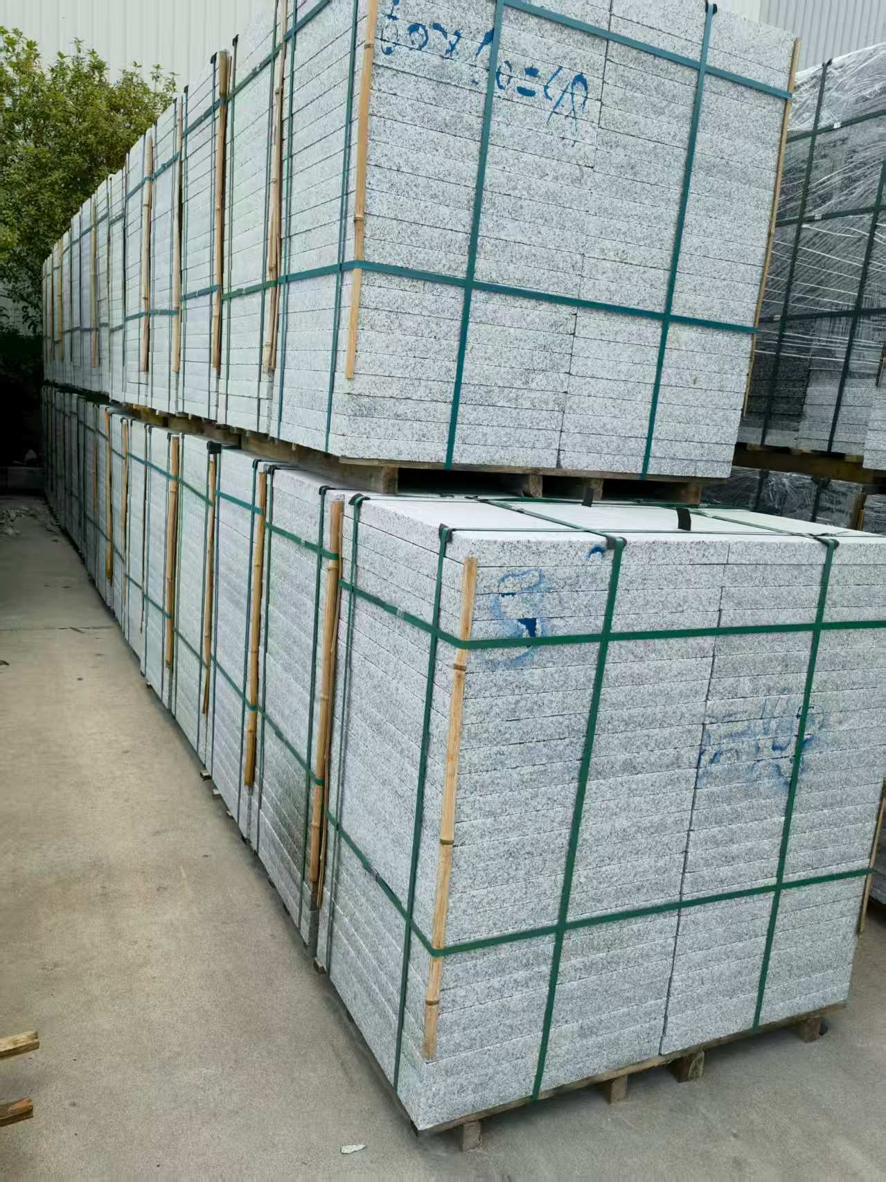 儋州 大花芙蓉白火烧成品，市政园林广场地铺石