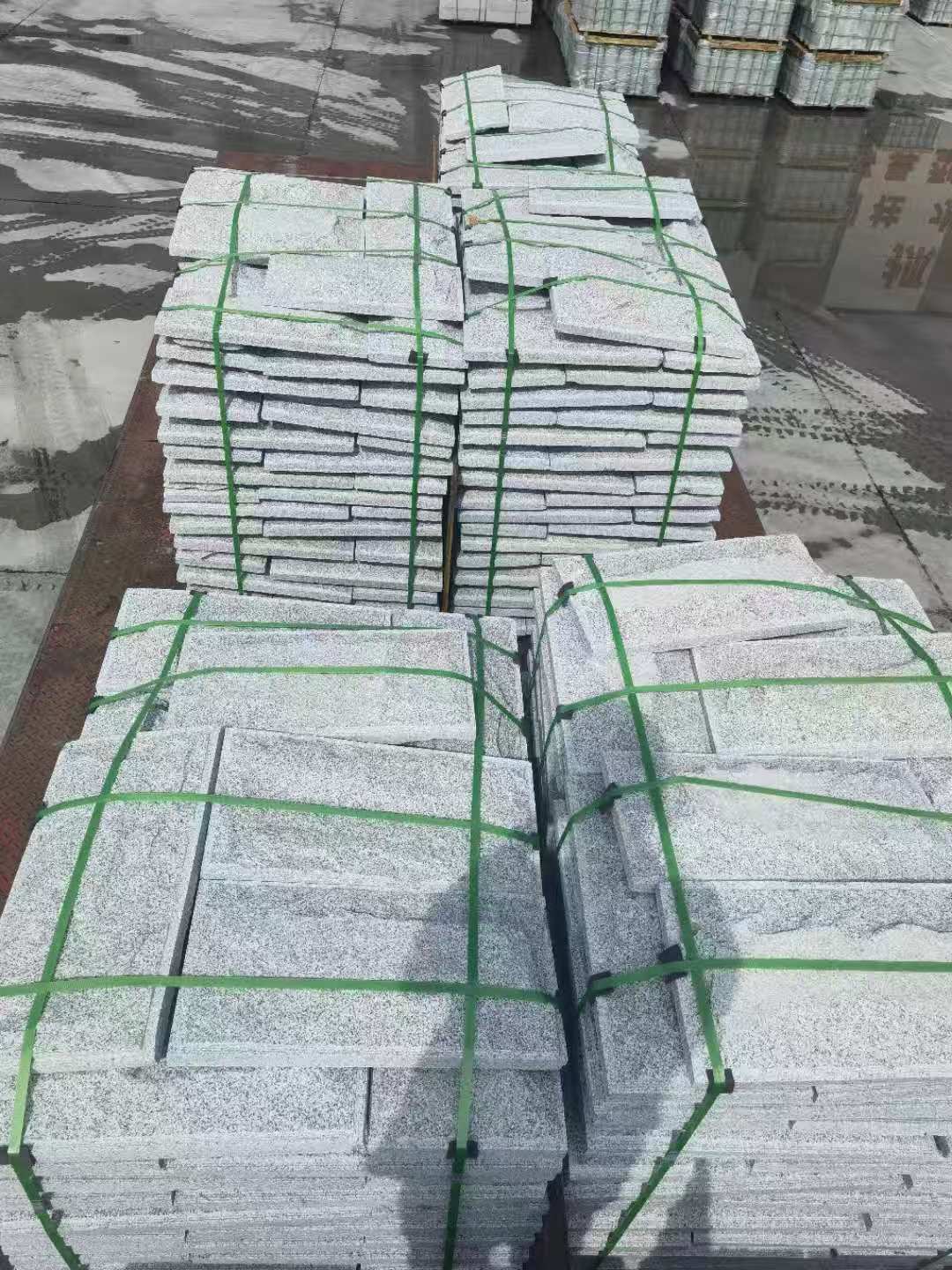 儋州 芝麻白蘑菇石装车出货