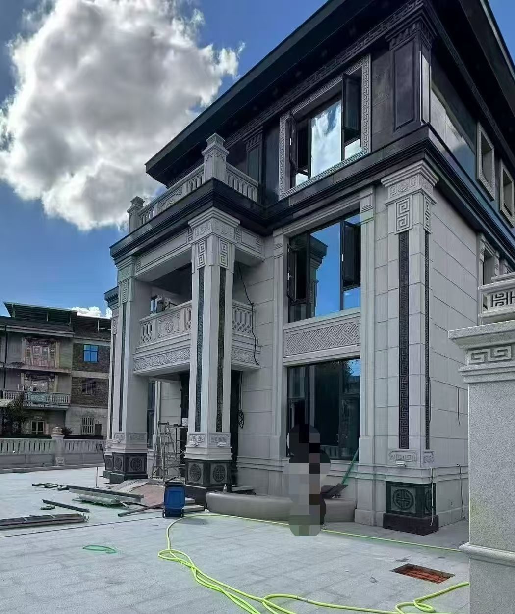 儋州 别墅干挂，芝麻白与芝麻黑完美配合