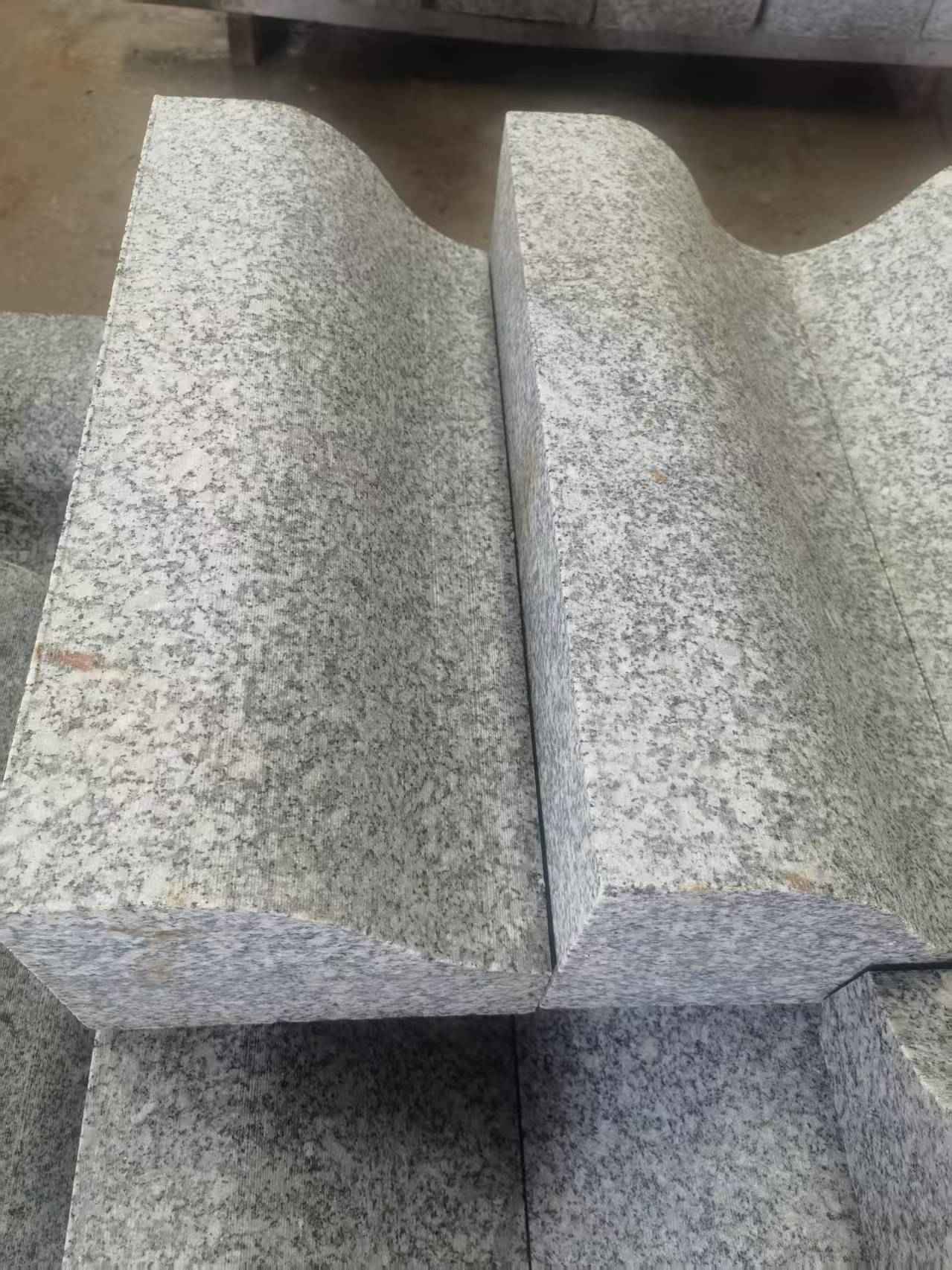 儋州芙蓉白S型拉丝面路沿石